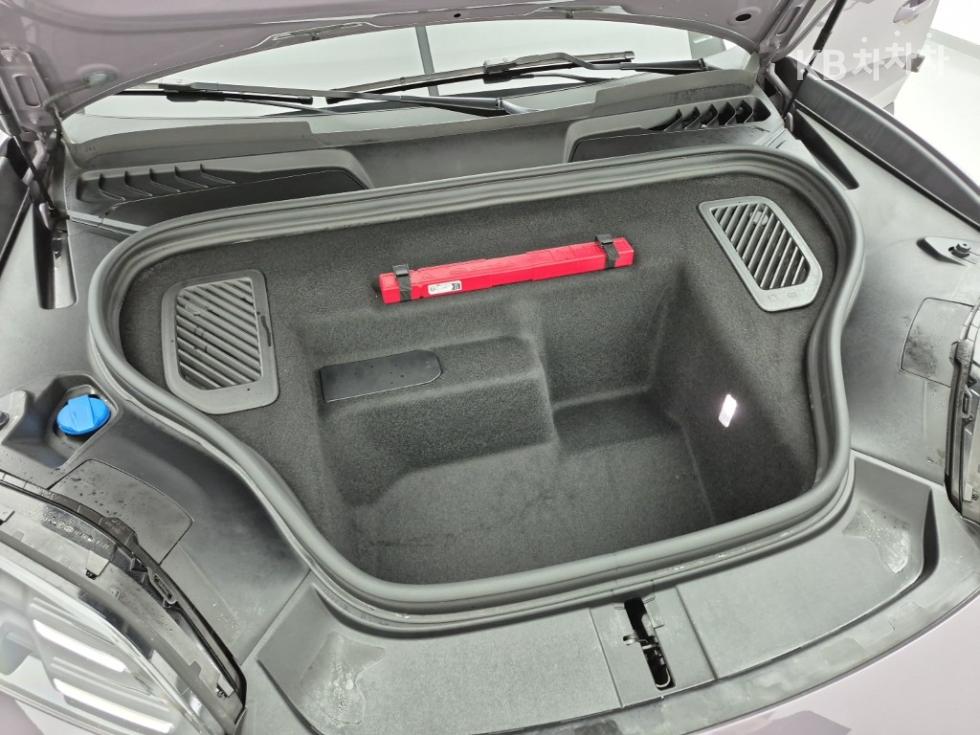 Porsche Macan — miniaturë 6