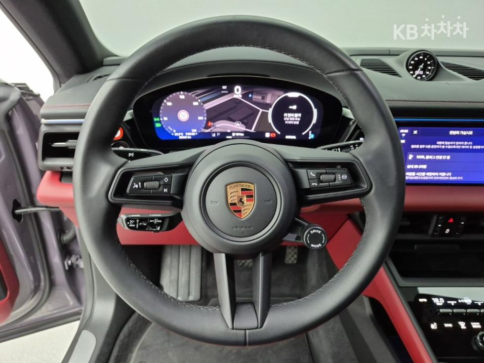 Porsche Macan — miniaturë 9