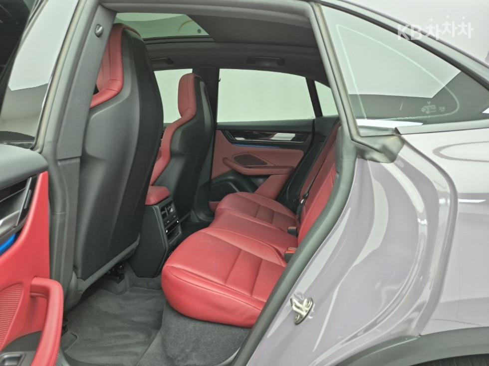 Porsche Macan — miniaturë 12