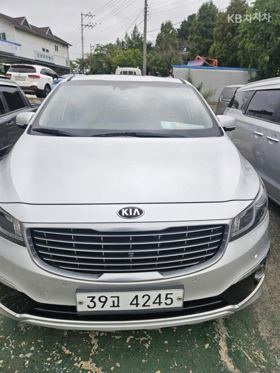 Kia Carnival 7인승 2.2 디젤 리무진 프레지던트 — foto 1