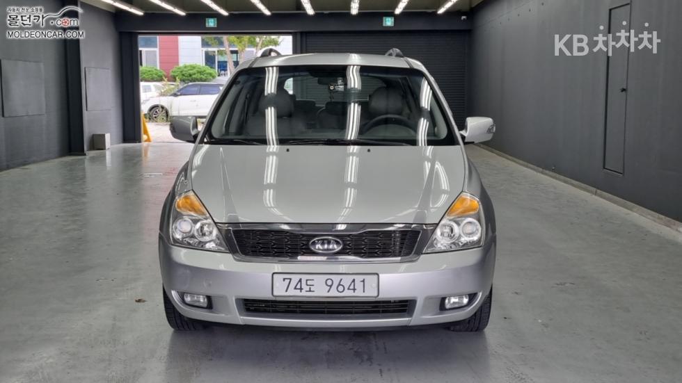 Kia Carnival — miniaturë 3