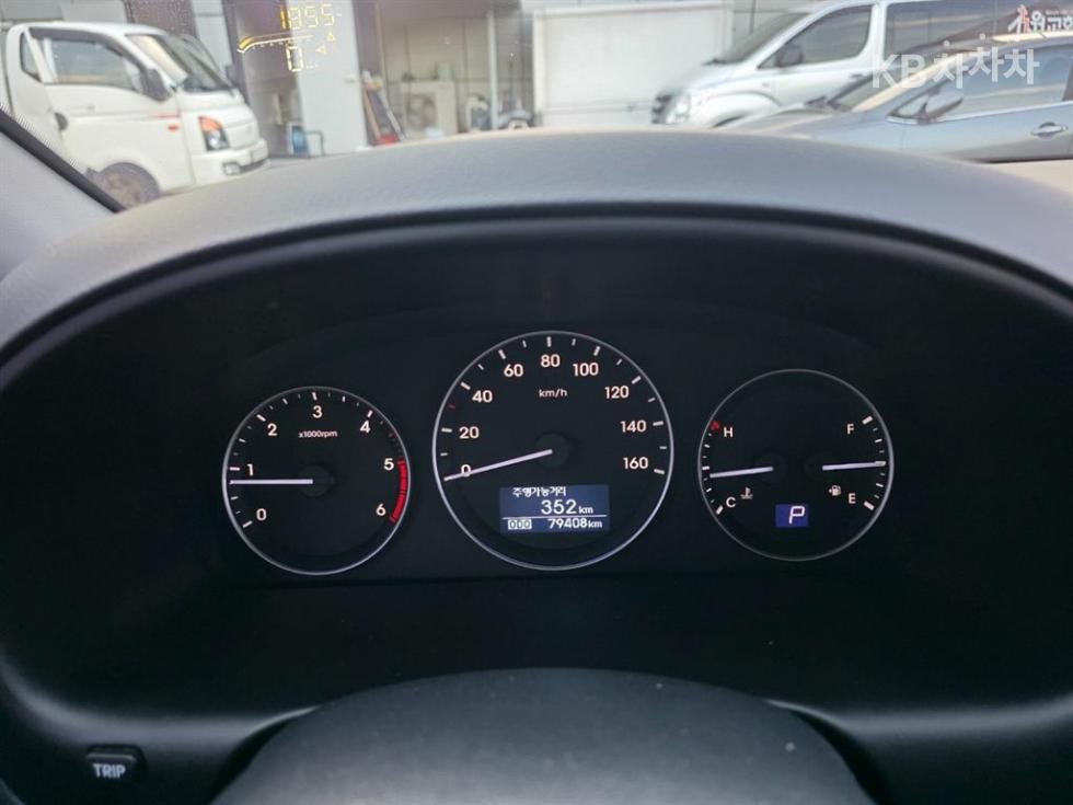 Hyundai Starex — miniaturë 4