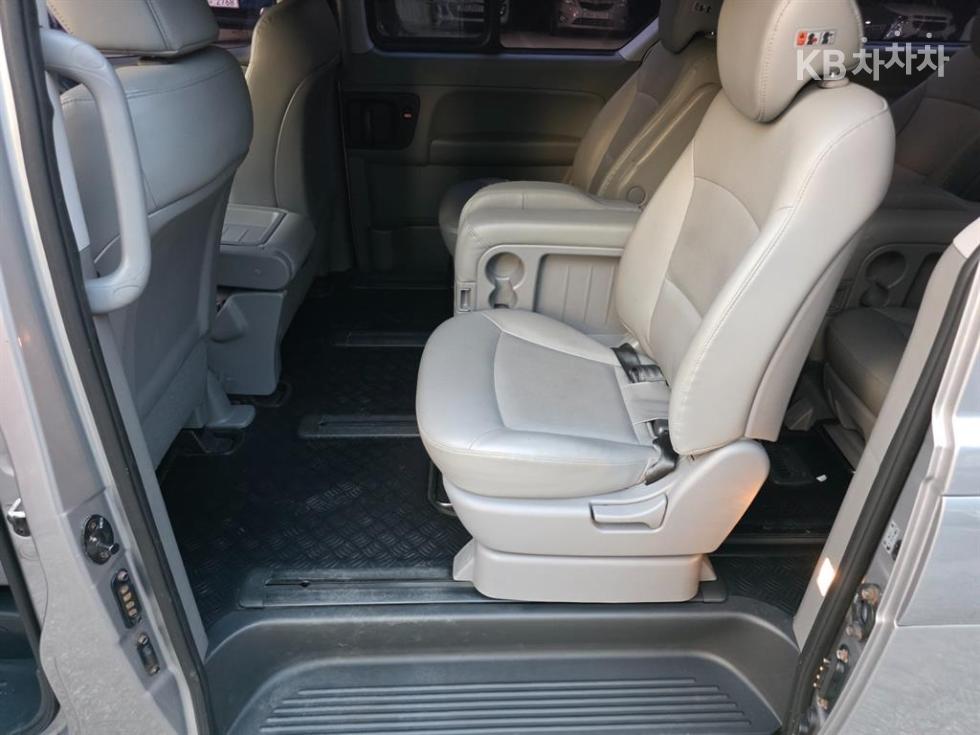 Hyundai Starex — miniaturë 10
