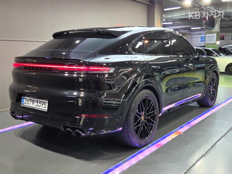 Porsche Cayenne — miniaturë 2