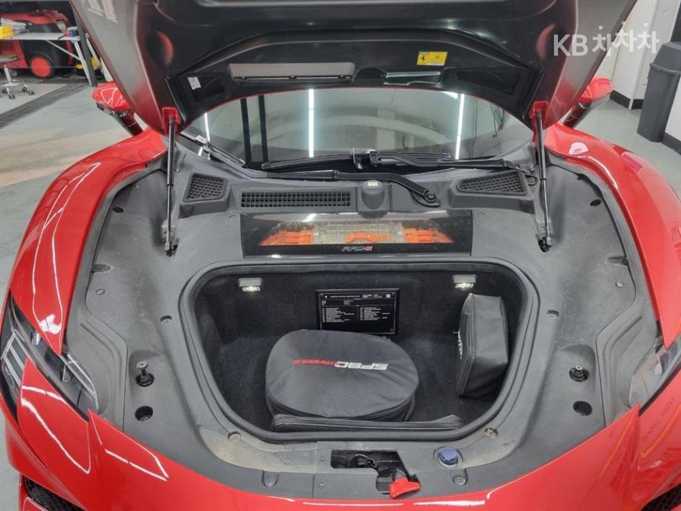 Ferrari SF90 Stradale — miniaturë 13