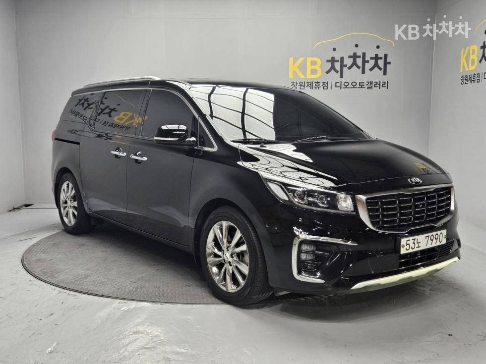 Kia Carnival — miniaturë 7