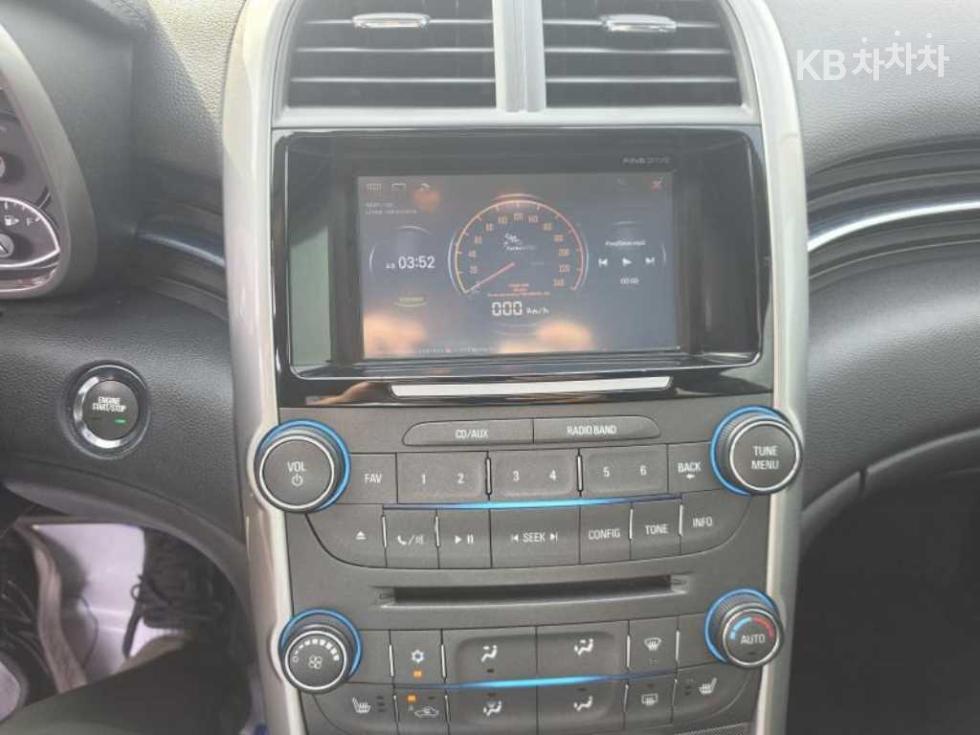 Chevrolet Malibu — miniaturë 12