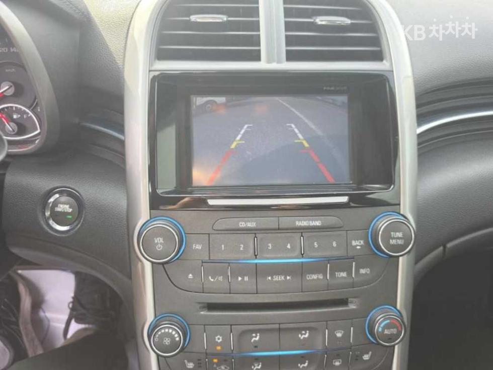 Chevrolet Malibu — miniaturë 13
