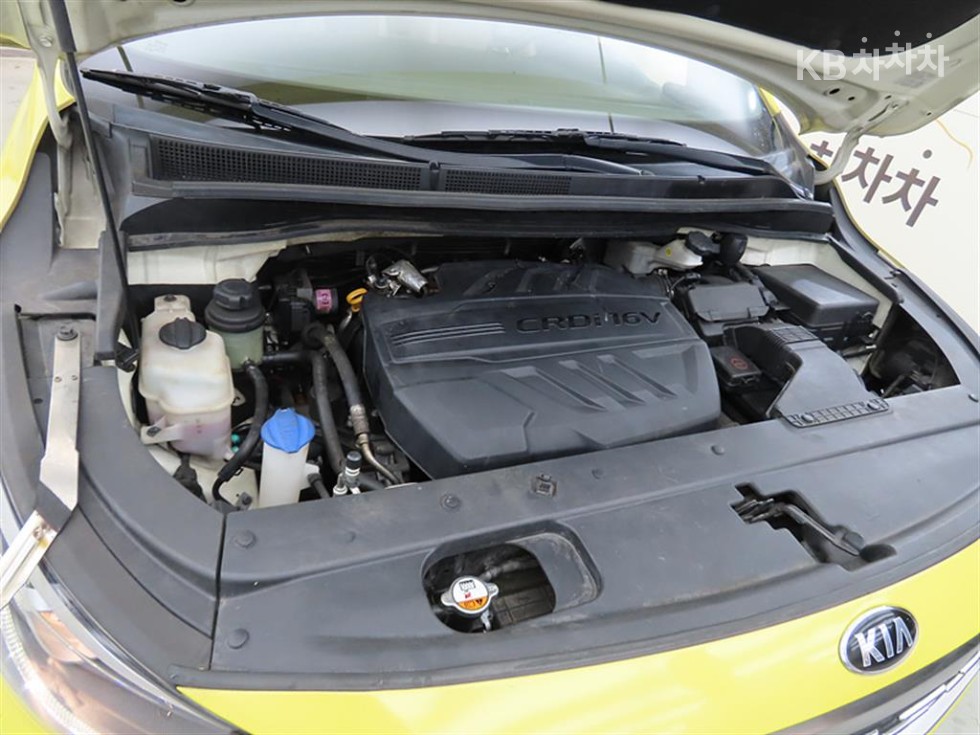 Kia Carnival — miniaturë 19