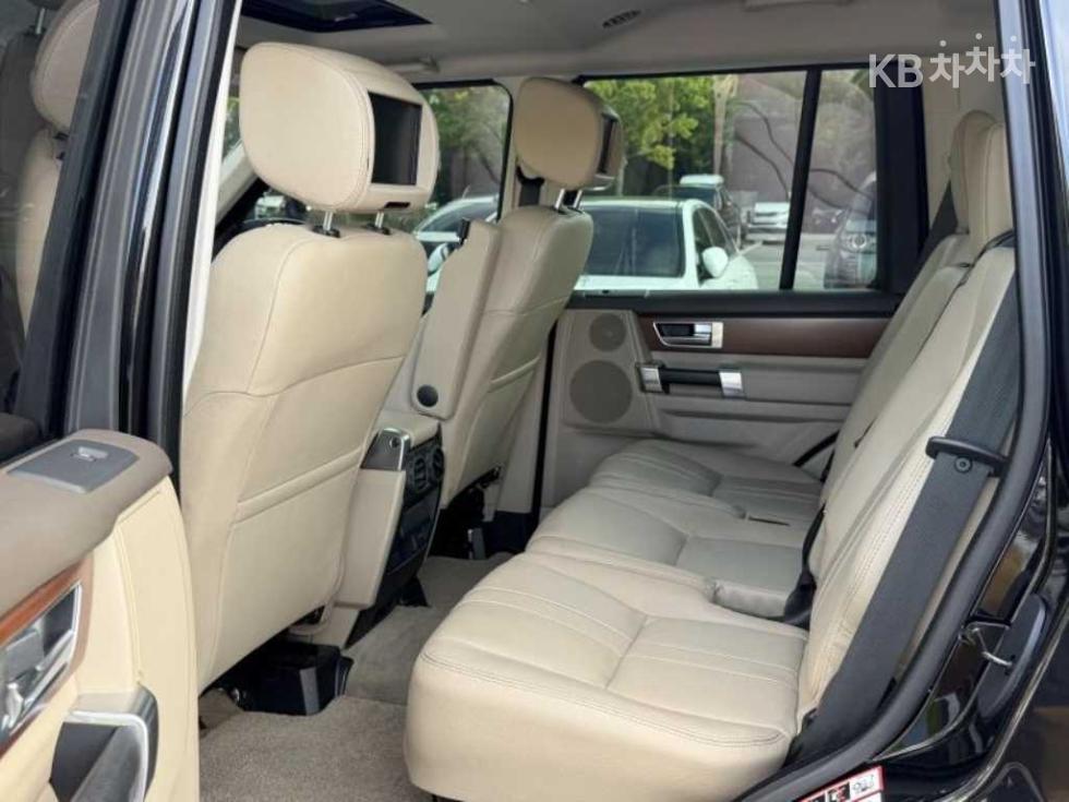 Land Rover Discovery — miniaturë 8
