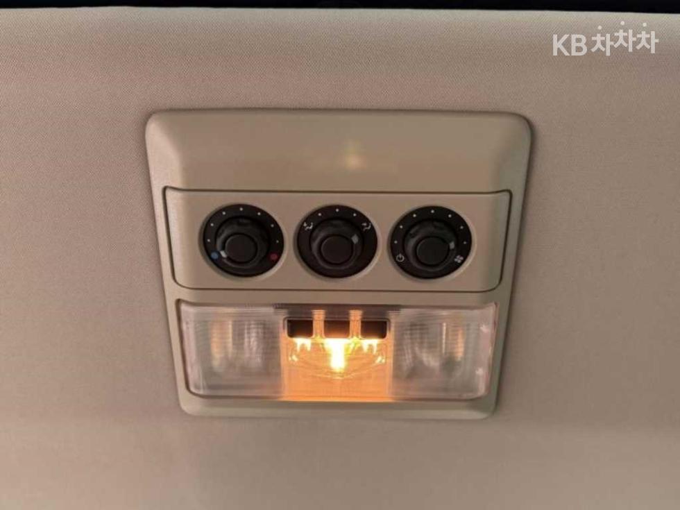 Land Rover Discovery — miniaturë 15