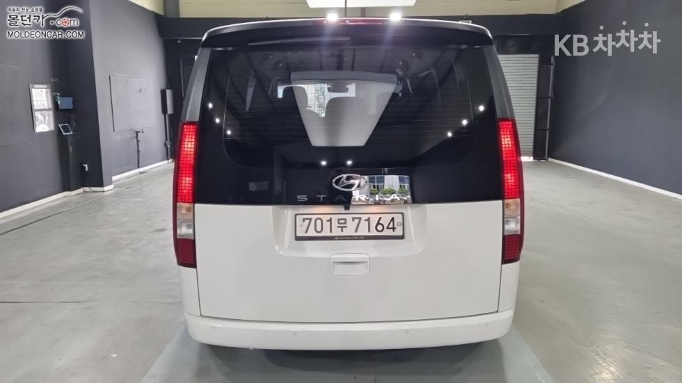 Hyundai Staria — miniaturë 4