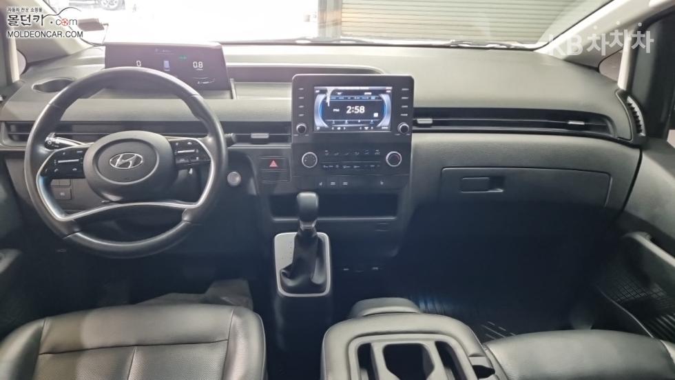 Hyundai Staria — miniaturë 7