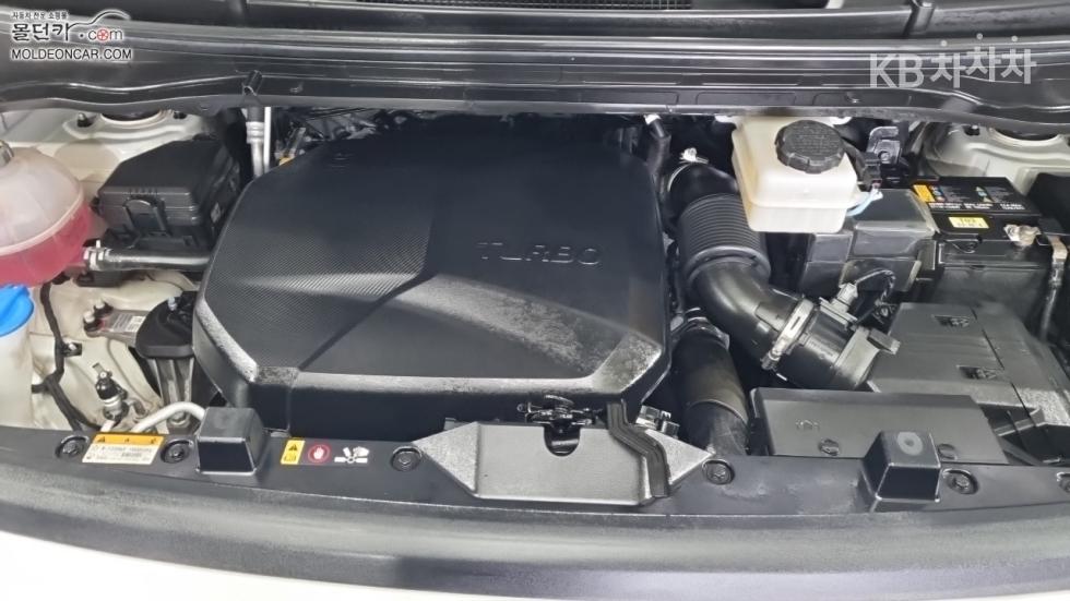 Hyundai Staria — miniaturë 8