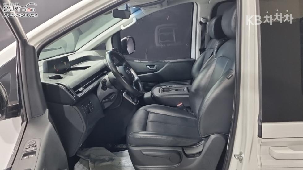 Hyundai Staria — miniaturë 9