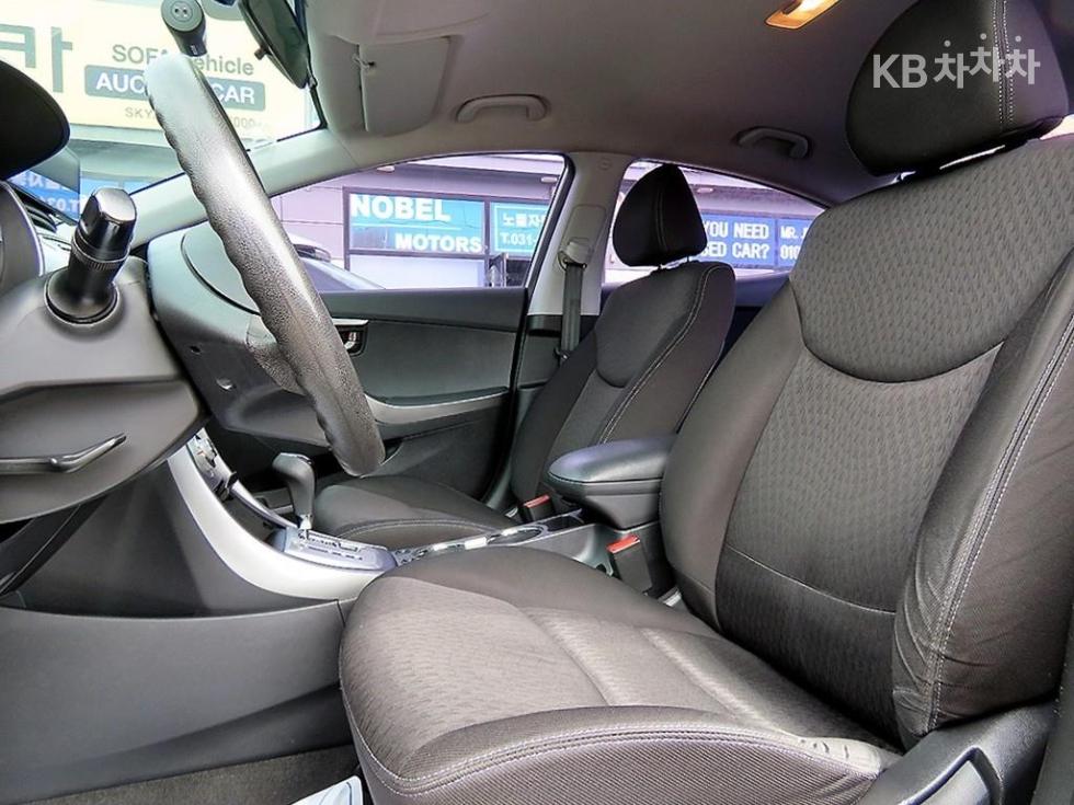 Hyundai Avante — miniaturë 5
