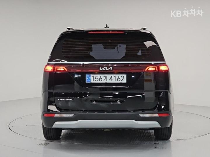 Kia Carnival — miniaturë 3