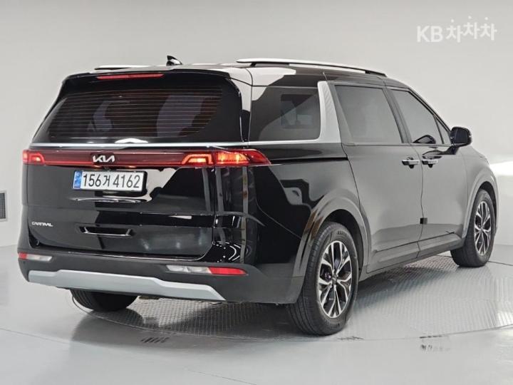 Kia Carnival — miniaturë 4