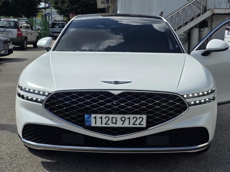 جينيسيس G90