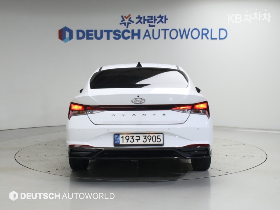 Hyundai Avante — miniaturë 4