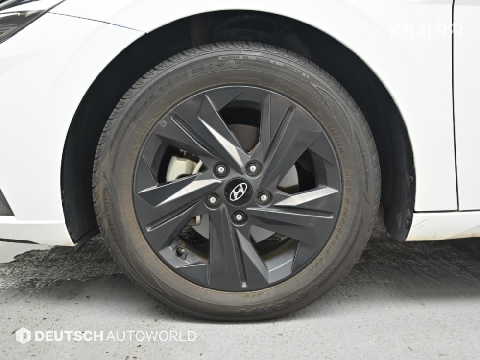 Hyundai Avante — miniaturë 5