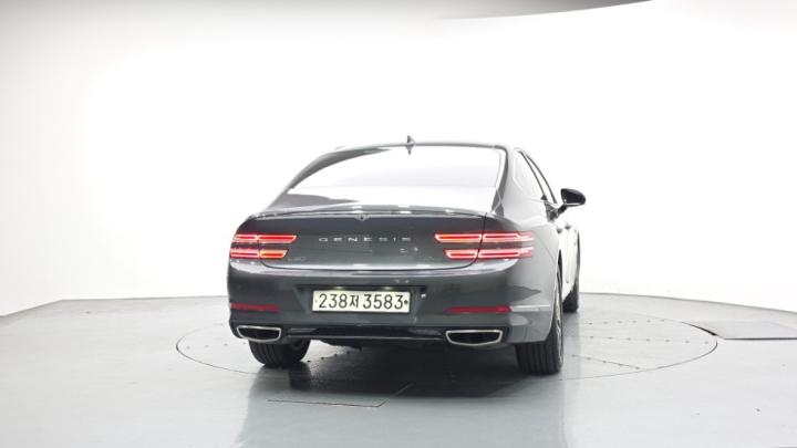 Genesis G80 — miniaturë 4