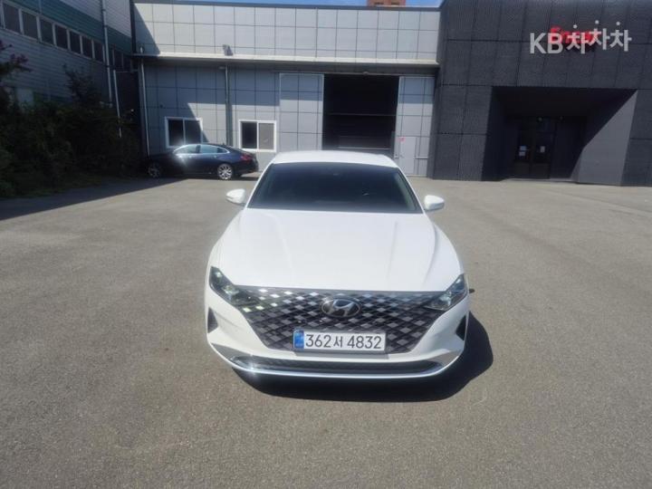 Hyundai Grandeur 2.5 Premium — foto 1