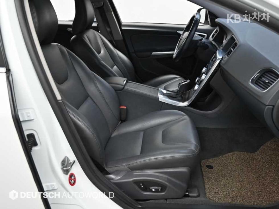 Volvo S60 — miniaturë 10