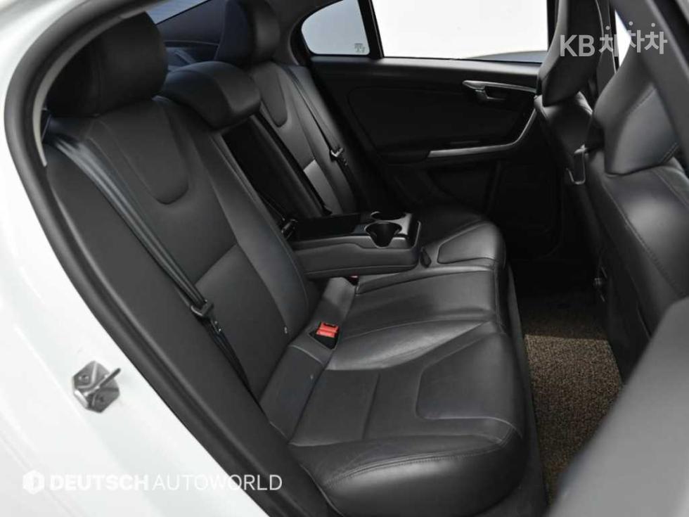 Volvo S60 — miniaturë 12