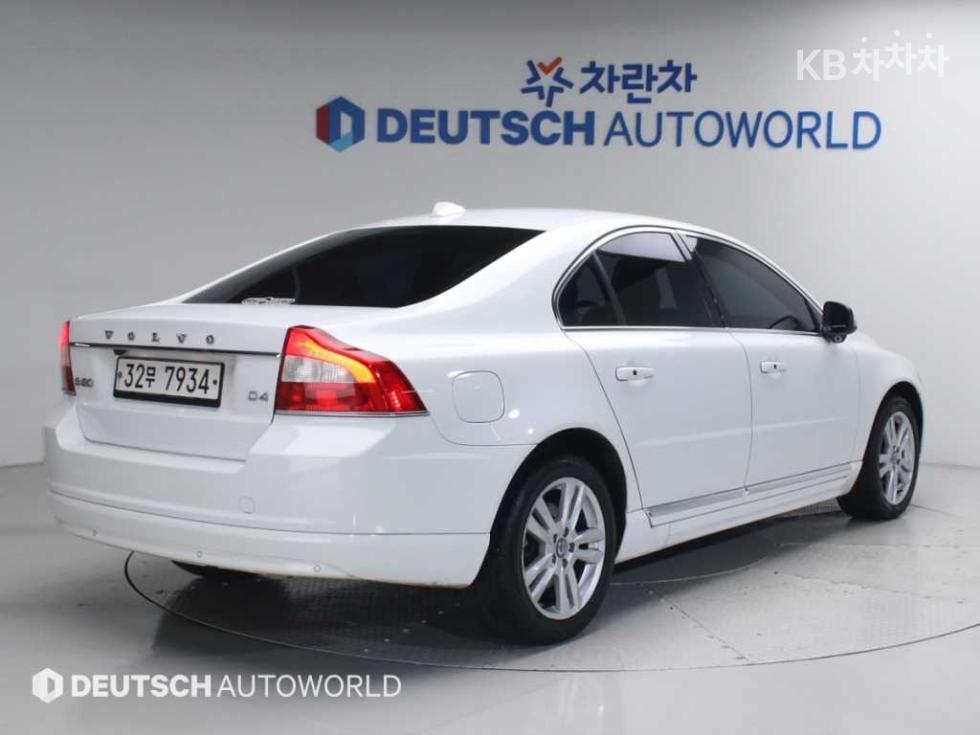 Volvo S80 — miniaturë 2