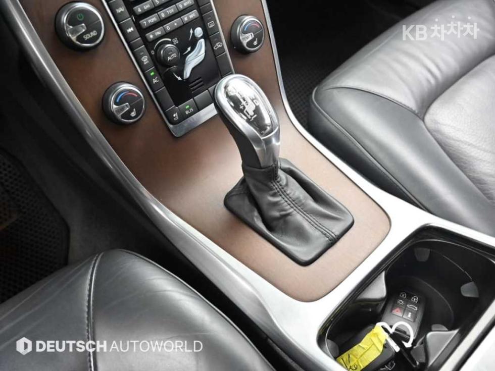Volvo S80 — miniaturë 9