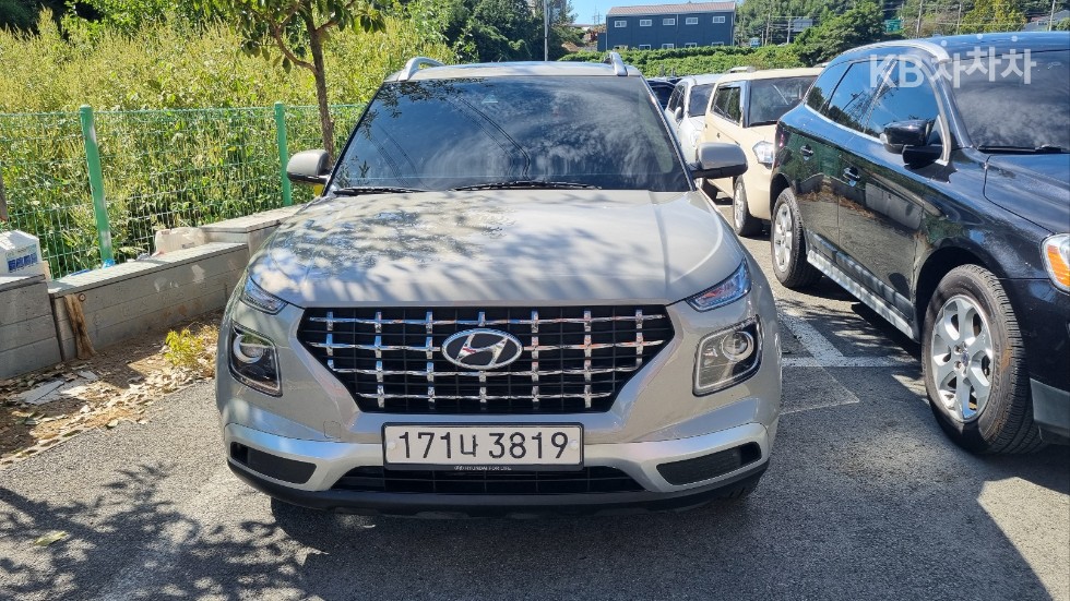 Hyundai Venue