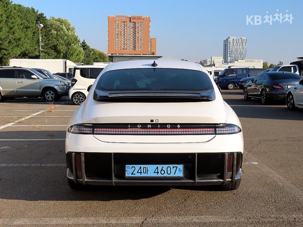 Hyundai IONIQ 6 Exclusive Plus — фото 3