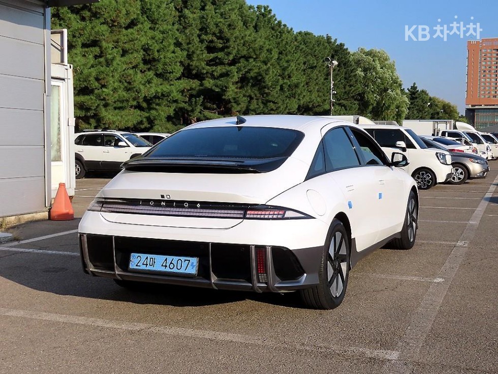 Hyundai IONIQ 6 Exclusive Plus — фото 4