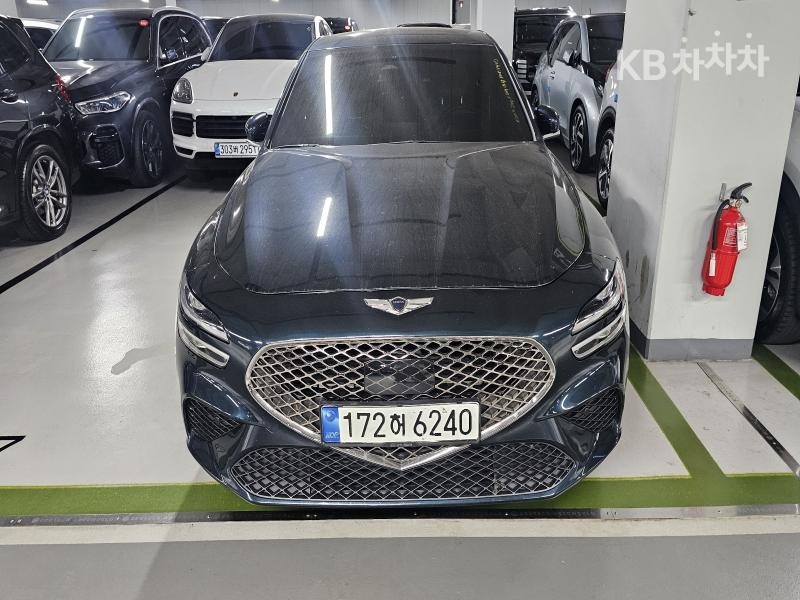Genesis G70
