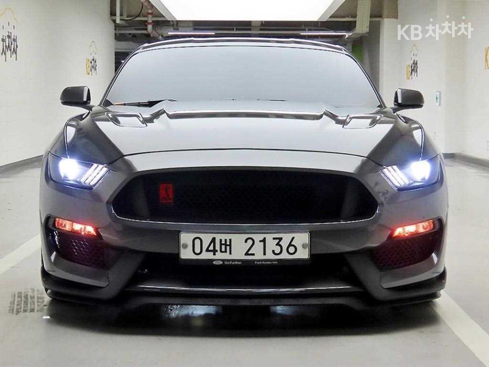 Ford Мустанг