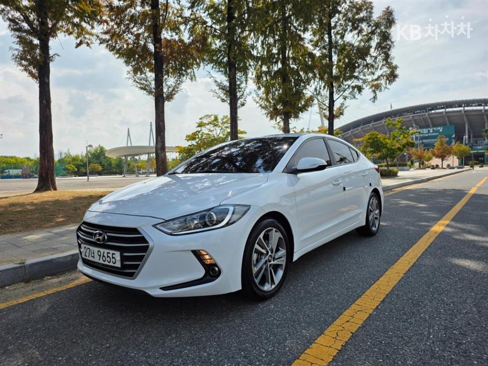 Hyundai Elantra