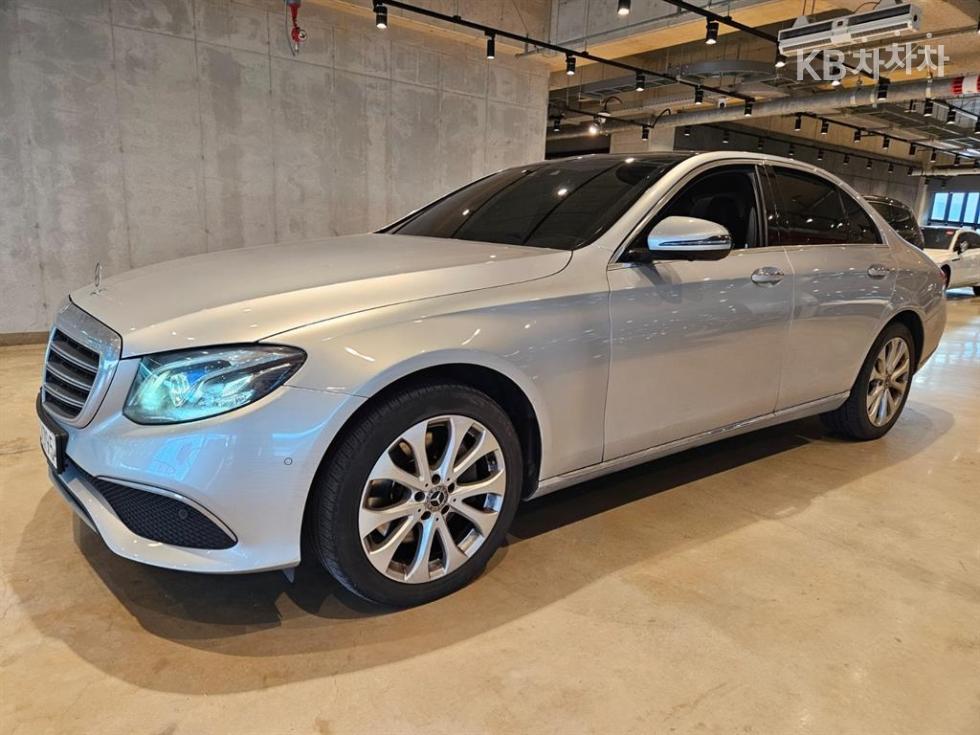 مرسيدس E-Class