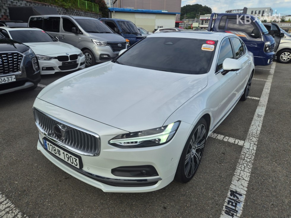 Volvo S90