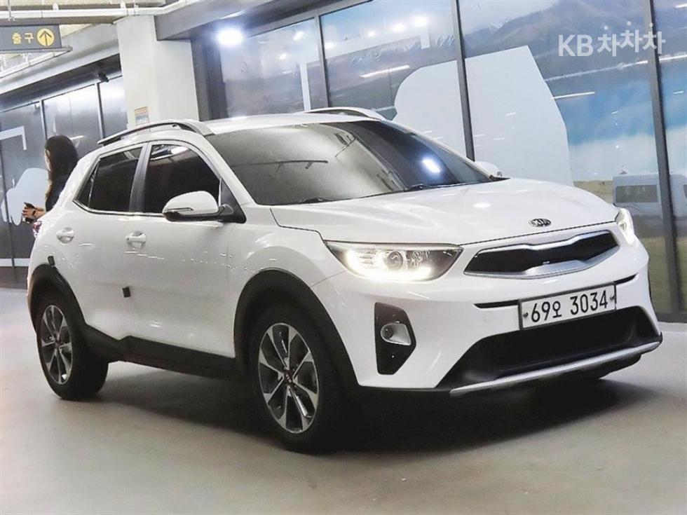 Kia Stonic PRESTIGE — фото 1
