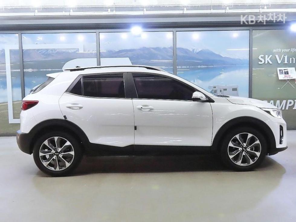 Kia Stonic PRESTIGE — фото 2