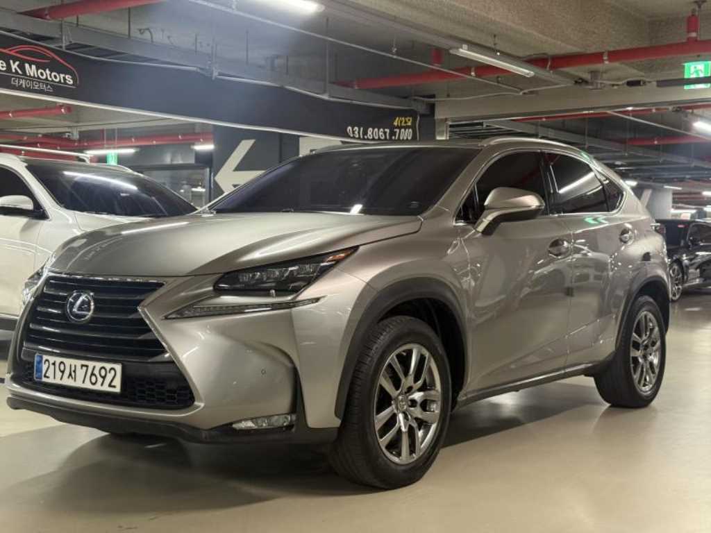 Lexus NX