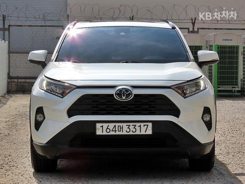 Toyota RAV4, 2019