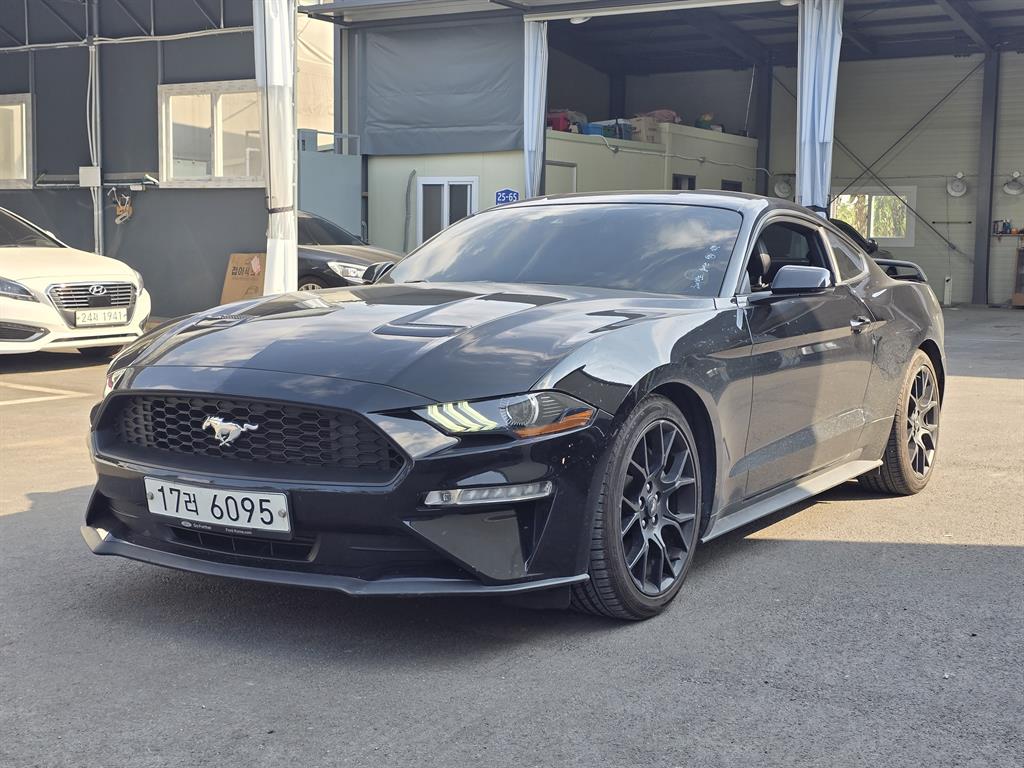 Ford Мустанг