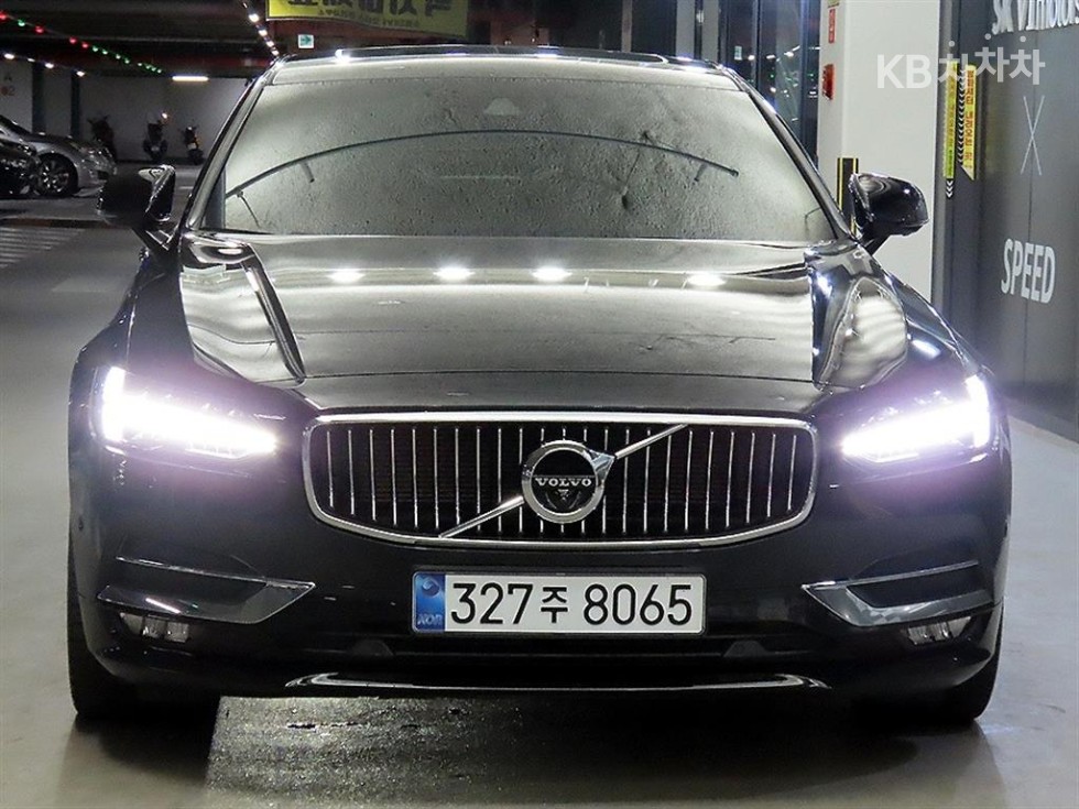 Volvo S90