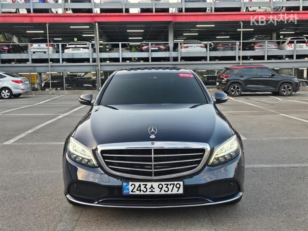 مرسيدس C-Class