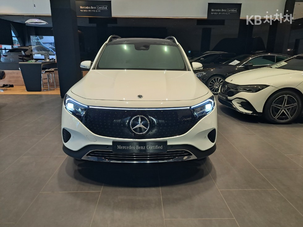 Mercedes-Benz EQB