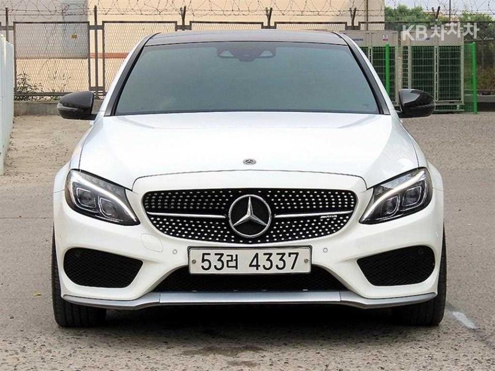 مرسيدس C-Class