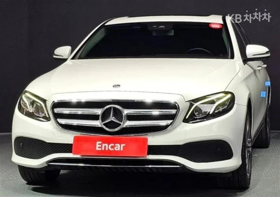 مرسيدس E-Class