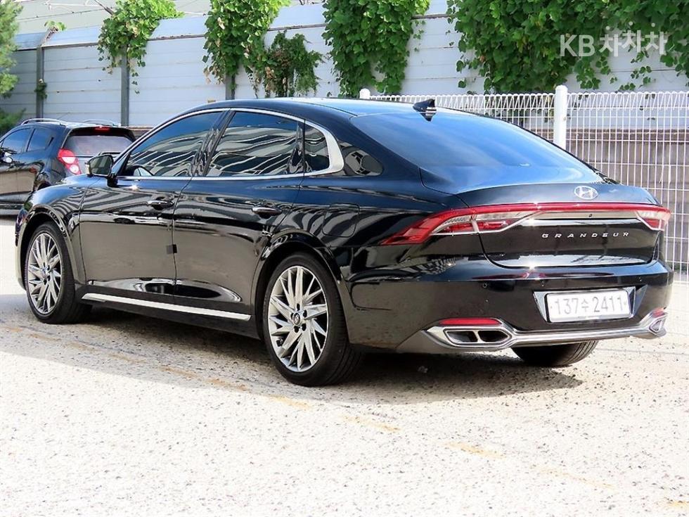 Hyundai Grandeur CALLIGRAPHY — фото 3